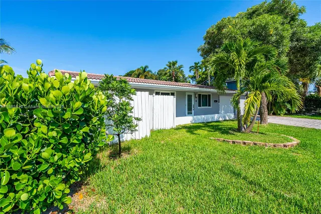 $669,000 | 1730 Northeast 9th Avenue, Fort Lauderdale, FL 33305