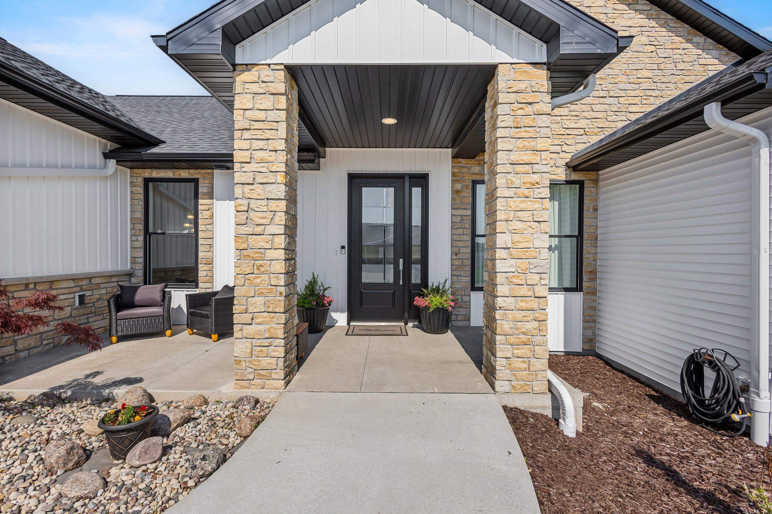 5752 North Sequoia Drive Appleton, WI 54913 - Photo 5 of 87