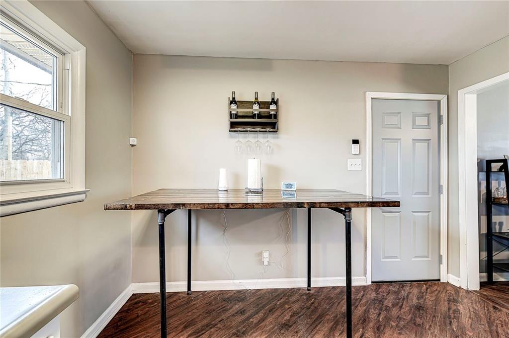 625 Howard Road Greenwood, IN 46142 - Photo 8 of 22 Gallery Image 8