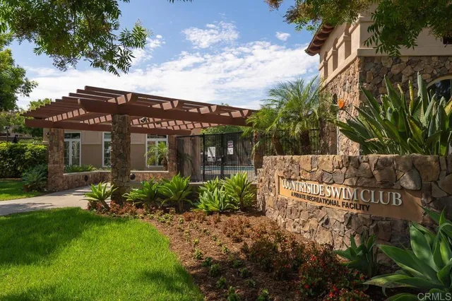 a view of outdoor space yard deck and patio