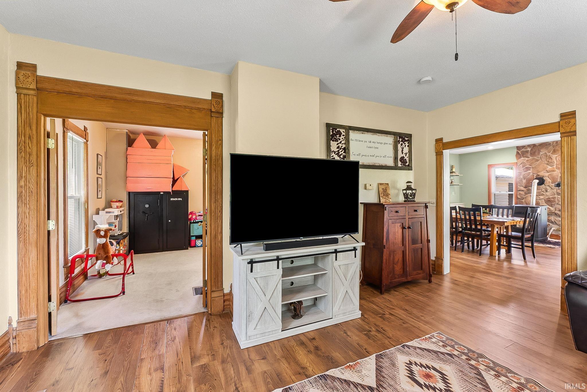 8256 North Angling Road Kendallville, IN 46755 - Photo 13 of 44
