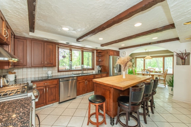 839 Rifle Camp Road Woodland Park, NJ 07424 - Photo 16 of 34 Gallery Image 16