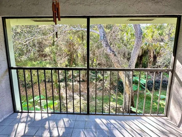 $2,450 | 2101 Sabal Ridge Court, Unit G, Palm Beach Gardens, FL 33418