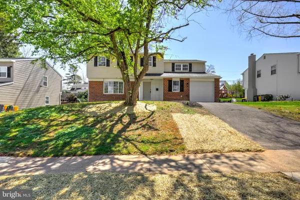 $725,000 | 914 Longfield Road, Glenside, PA 19038