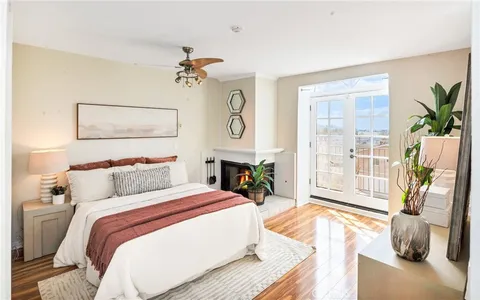 $1,199,000 | 506 North Helberta Avenue, Unit 1, Redondo Beach, CA 90277