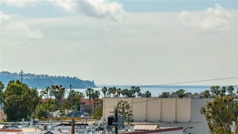 $1,199,000 | 506 North Helberta Avenue, Unit 1, Redondo Beach, CA 90277
