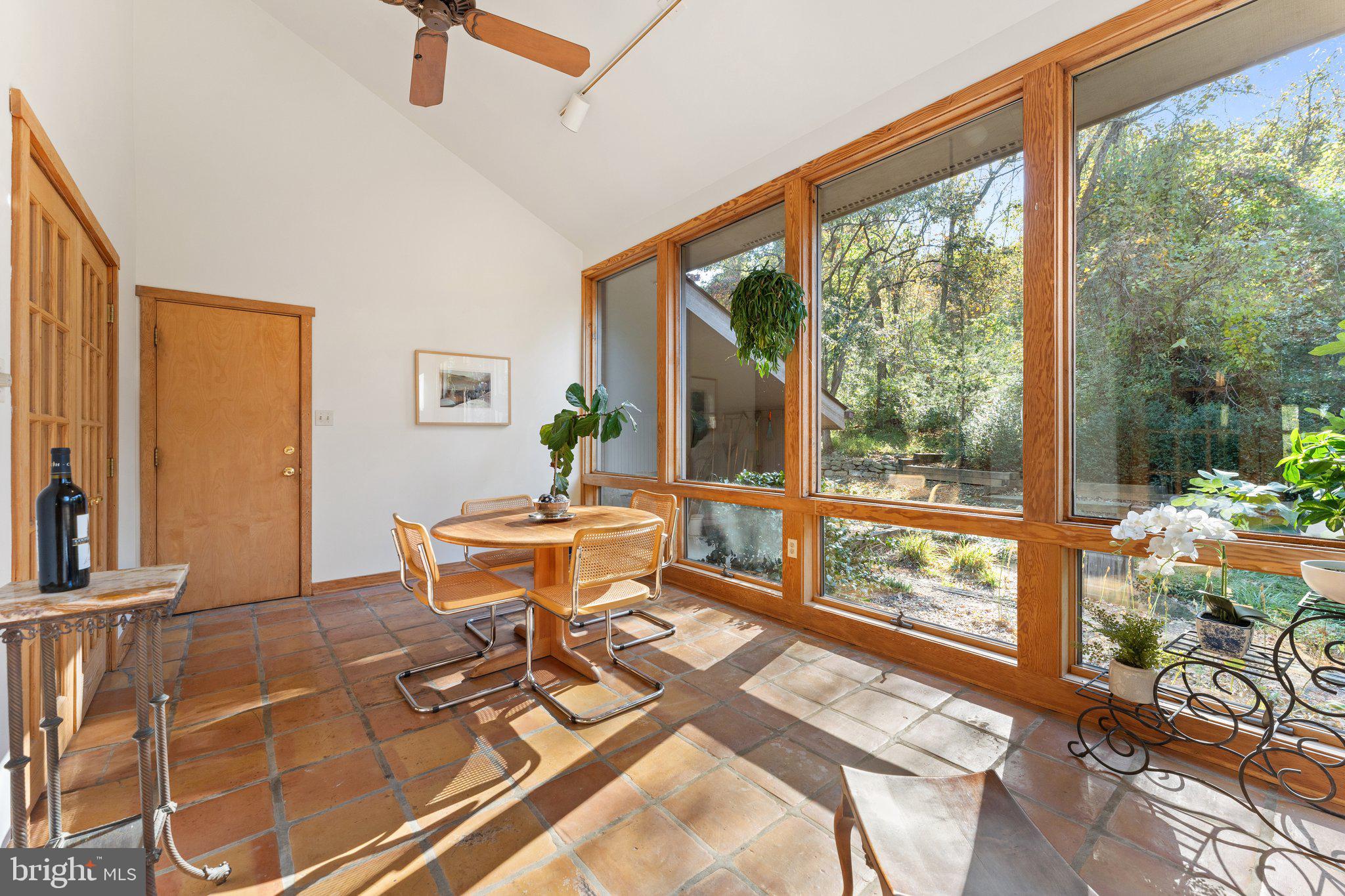 18163 Canby Road Leesburg, VA 20175 - Photo 17 of 69 Sunroom