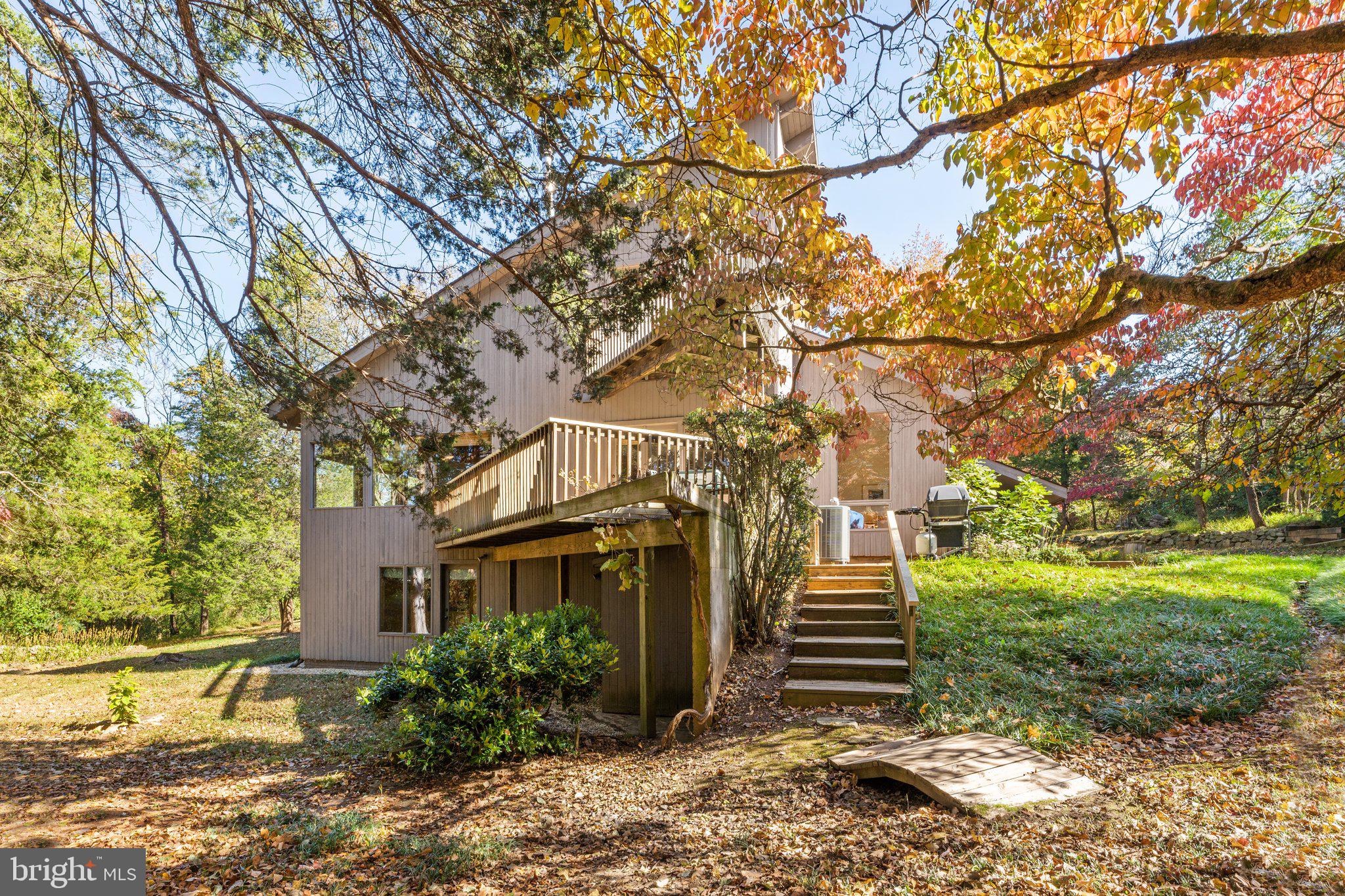 18163 Canby Road Leesburg, VA 20175 - Photo 3 of 69 Rear view of main house
