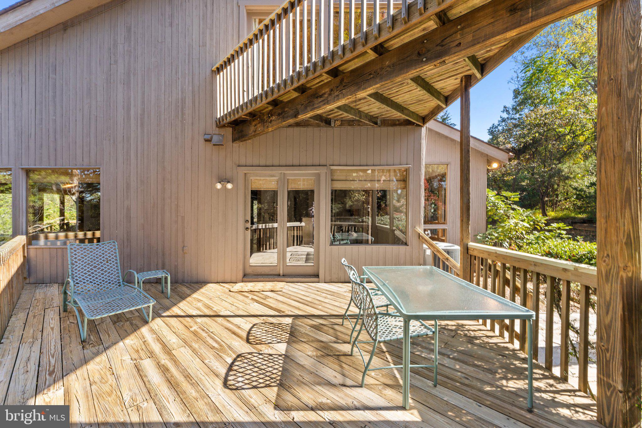18163 Canby Road Leesburg, VA 20175 - Photo 44 of 69 Rear deck