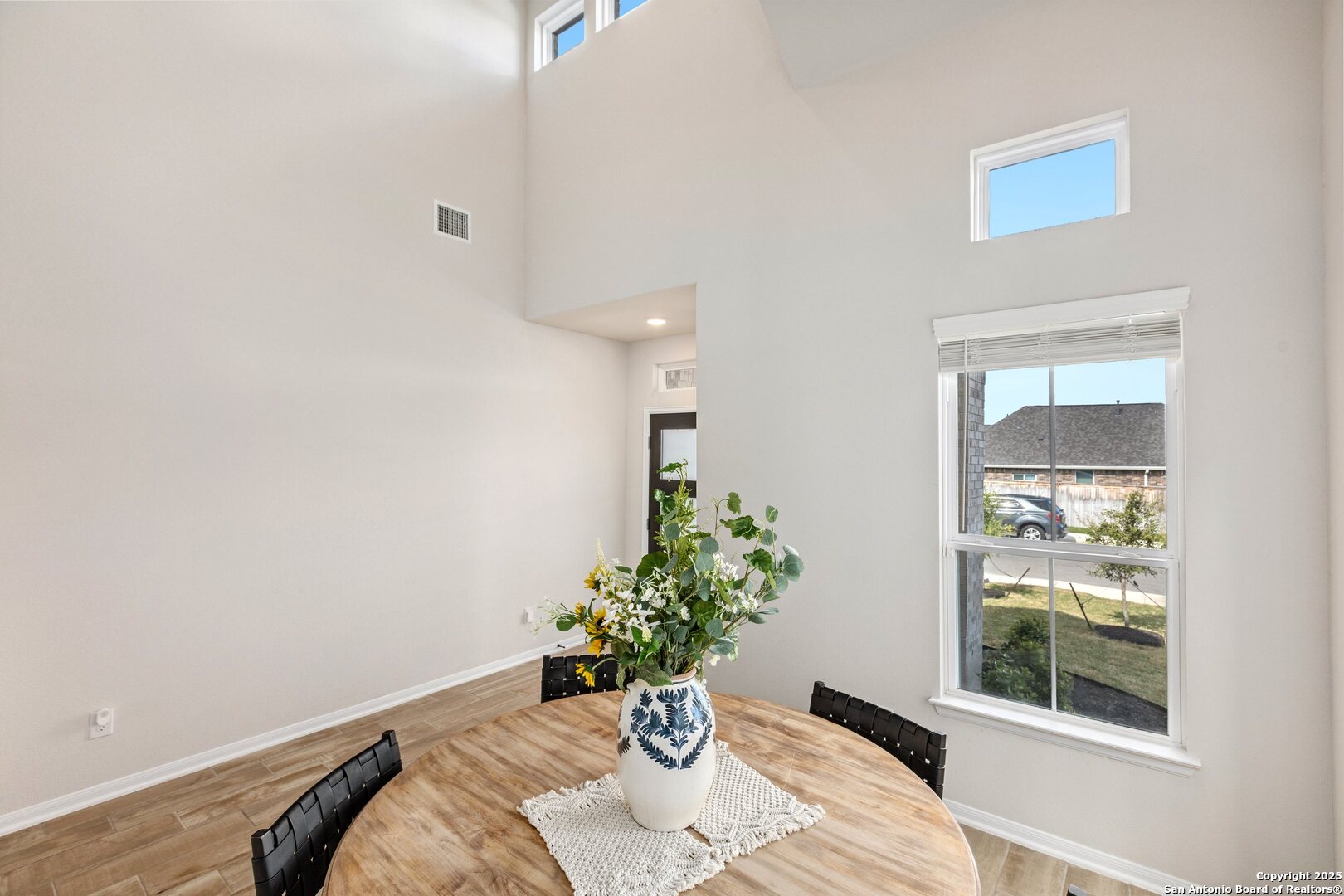 1707 Lawnside Road San Antonio, TX 78245 - Photo 10 of 64