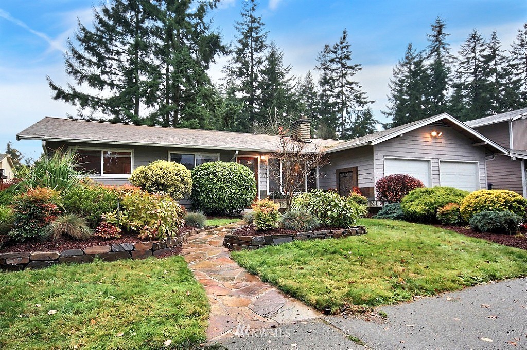 4401 Northeast 17th Street Renton, WA 98059 - Photo 1 of 25