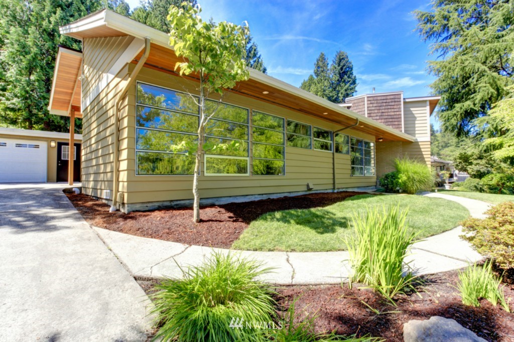 9433 Valhalla Way Bothell, WA 98011 - Photo 2 of 20 Gallery Image 2