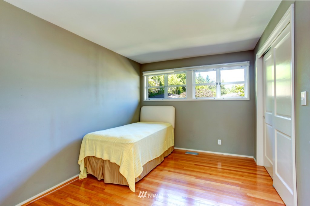 9433 Valhalla Way Bothell, WA 98011 - Photo 14 of 20 Gallery Image 14