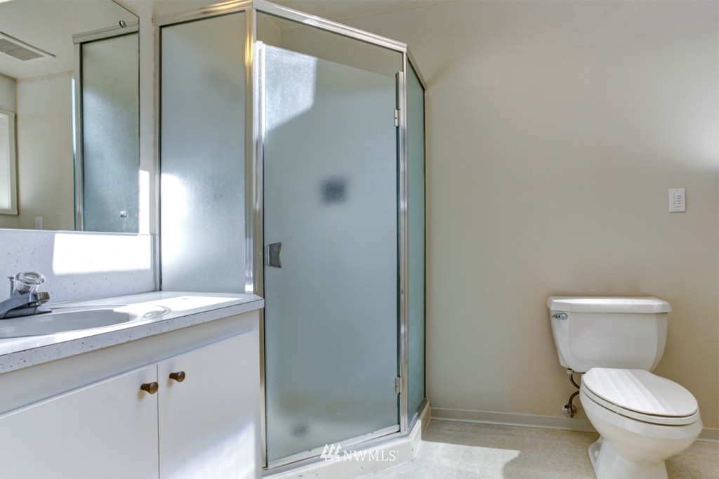 9433 Valhalla Way Bothell, WA 98011 - Photo 15 of 20 Gallery Image 15