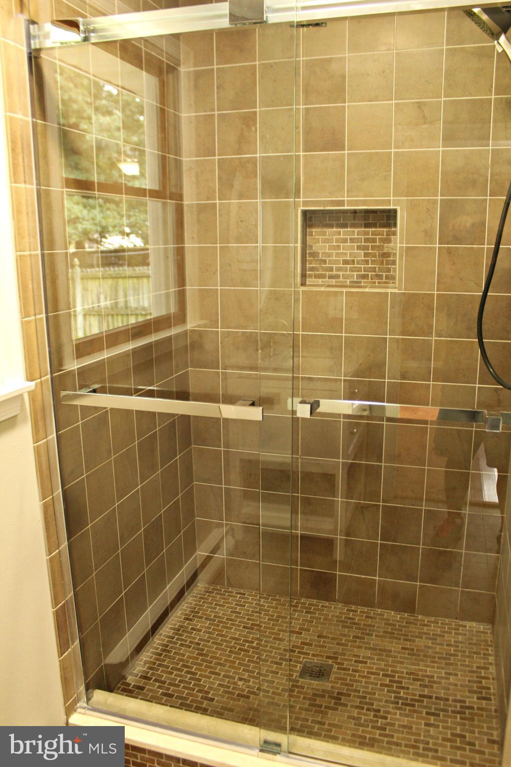 7054 Pine Ridge Road Easton, MD 21601 - Photo 15 of 30 Bath (Master)