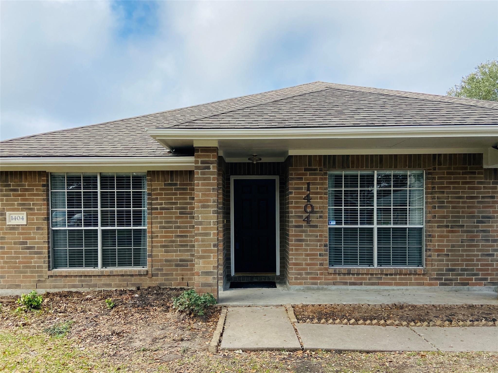 1404 Helmsley Drive Rosenberg, TX 77471 - Photo 1 of 25