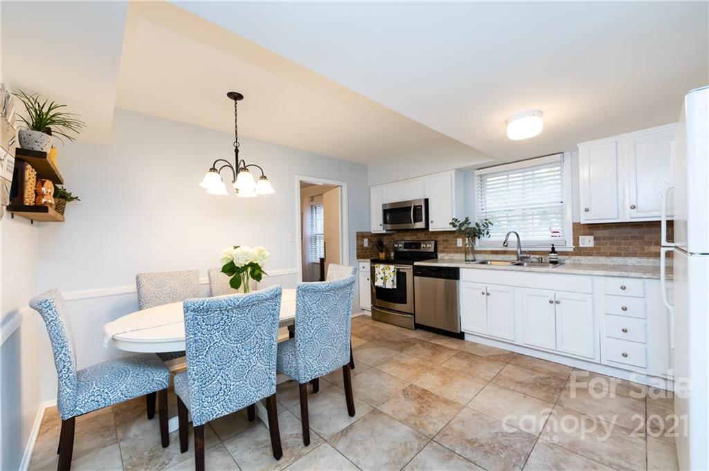 6824 Old Post Road Charlotte, NC 28212 - Photo 9 of 23 Gallery Image 9