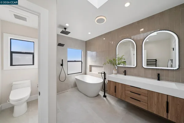 $2,388,000 | 1501 28th Avenue, San Francisco, CA 94122