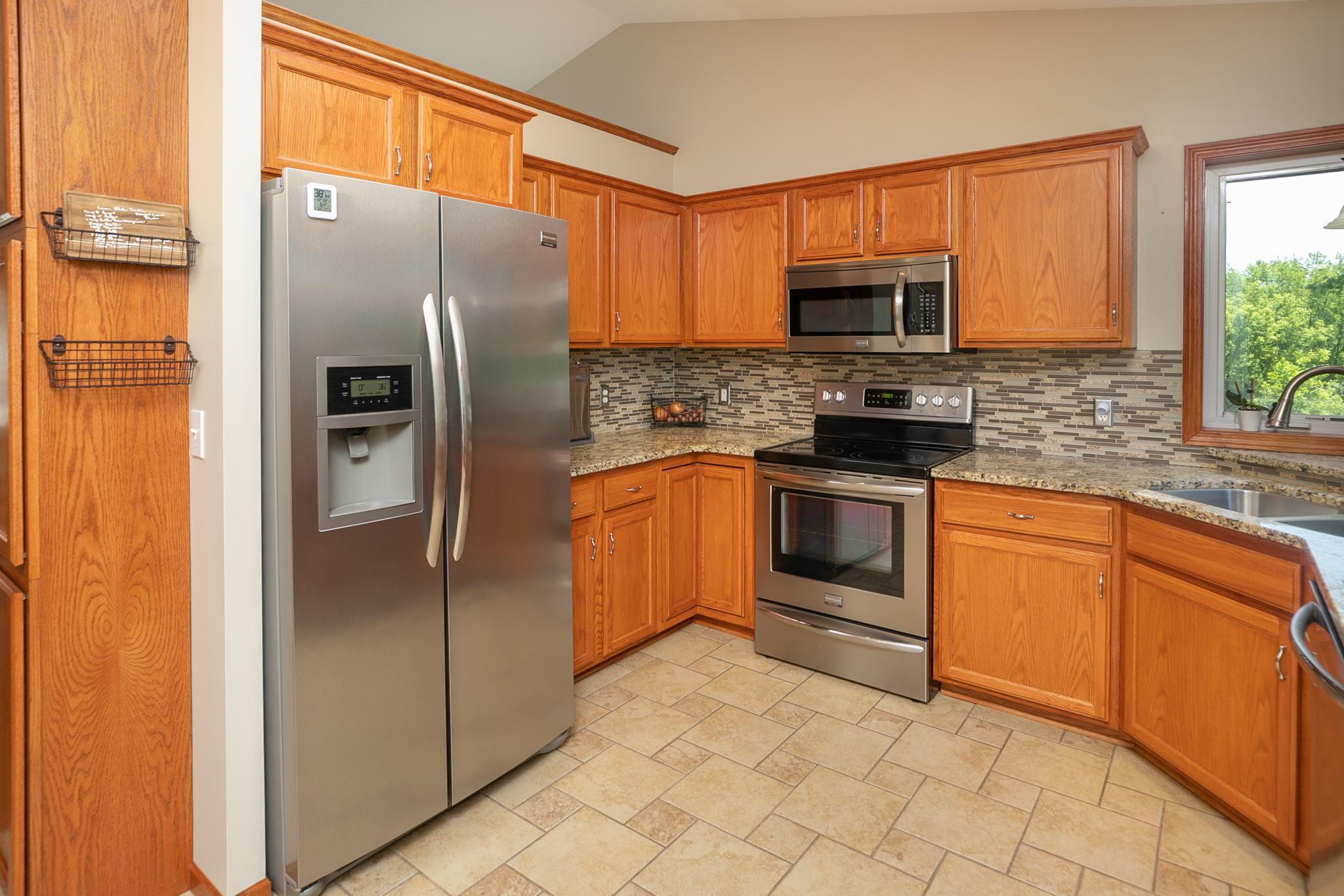 3934 Strathmore Lane Southeast Rochester, MN 55904 - Photo 12 of 36