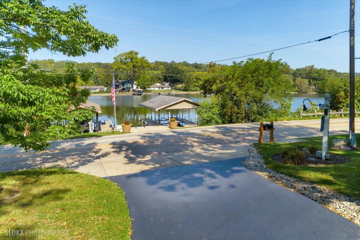 925 North River Road Algonquin, IL 60102 - Photo 4 of 75 Gallery Image 4