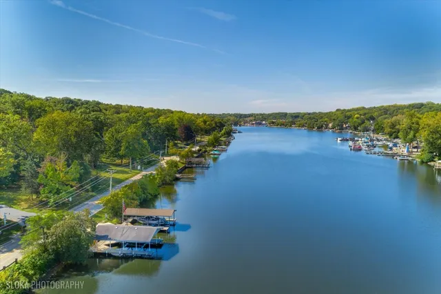 $1,150,000 | 925 North River Road, Algonquin, IL 60102