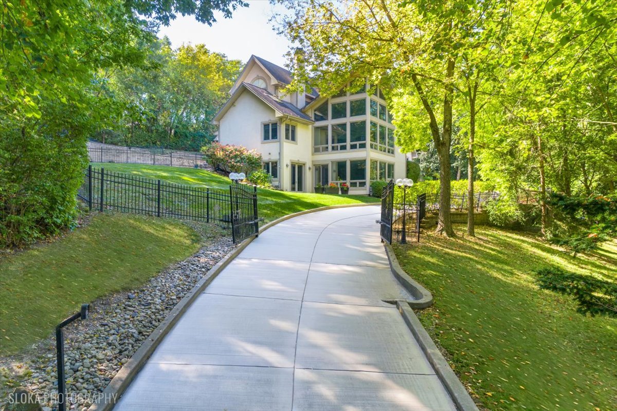 925 North River Road Algonquin, IL 60102 - Photo 8 of 75 Gallery Image 8