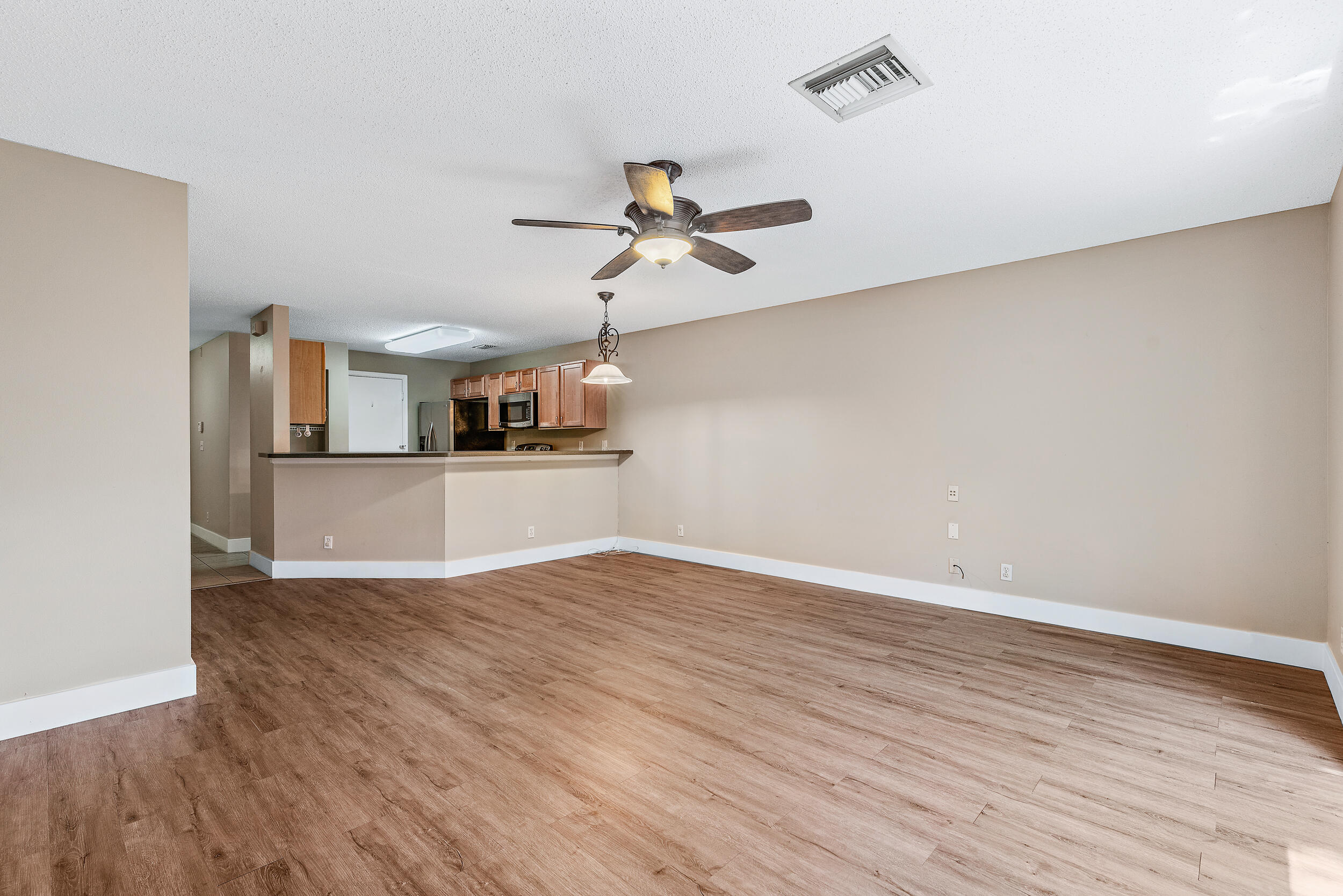 352 Timberwalk Trail Jupiter, FL 33458 - Photo 6 of 16 352 Timberwalk Trail-10