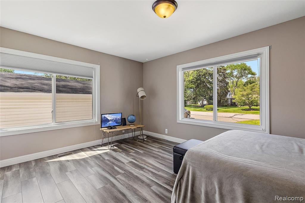 3327 Hessel Avenue Rochester Hills, MI 48307 - Photo 27 of 36