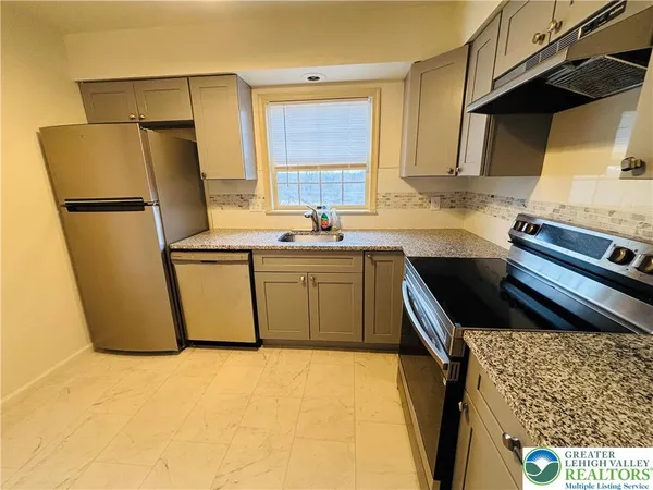 $1,400 | 203 East Emmaus Avenue, Unit 1, Allentown, PA 18103