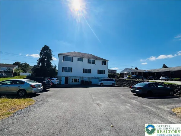 $1,400 | 203 East Emmaus Avenue, Unit 1, Allentown, PA 18103