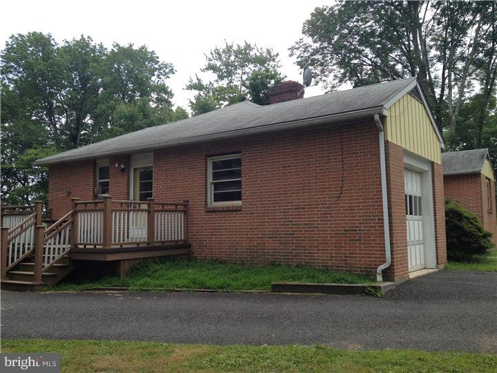 613 Middle Road Perkasie, PA 18944 - Photo 2 of 4 Exterior Side