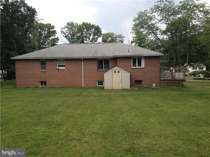613 Middle Road Perkasie, PA 18944 - Photo 3 of 4 Exterior Back