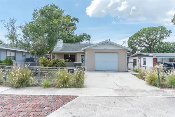 $275,000 | 7920 52nd Street North, Pinellas Park, FL 33781