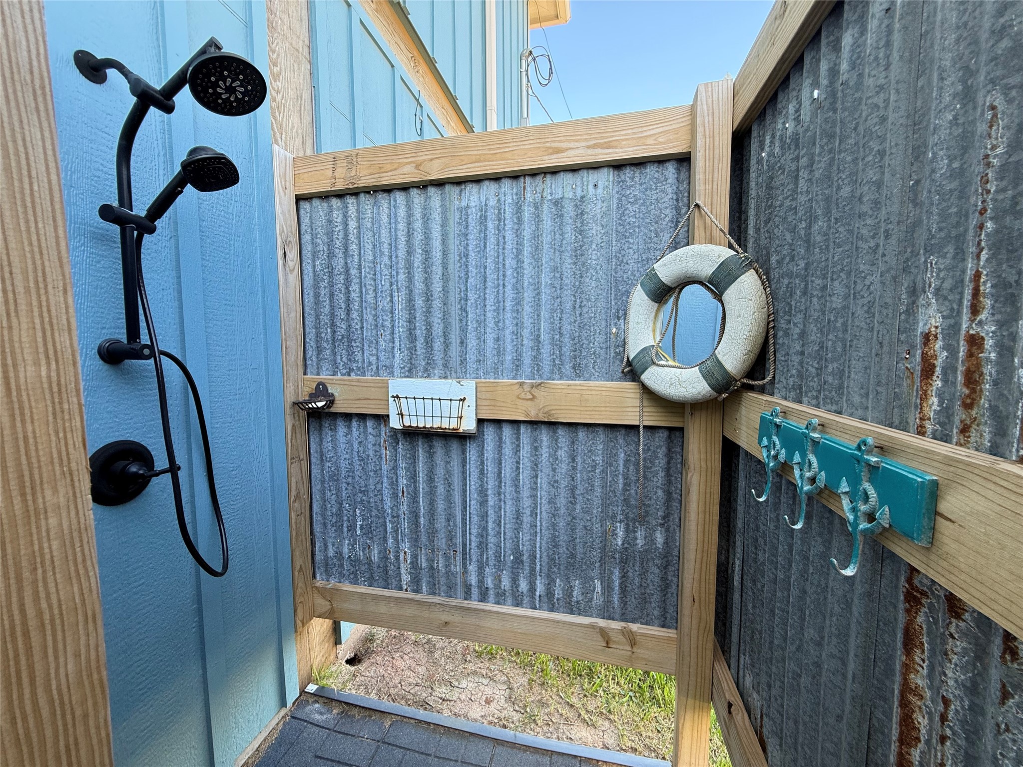 2023 County Road 201 Sargent, TX 77414 - Photo 37 of 45