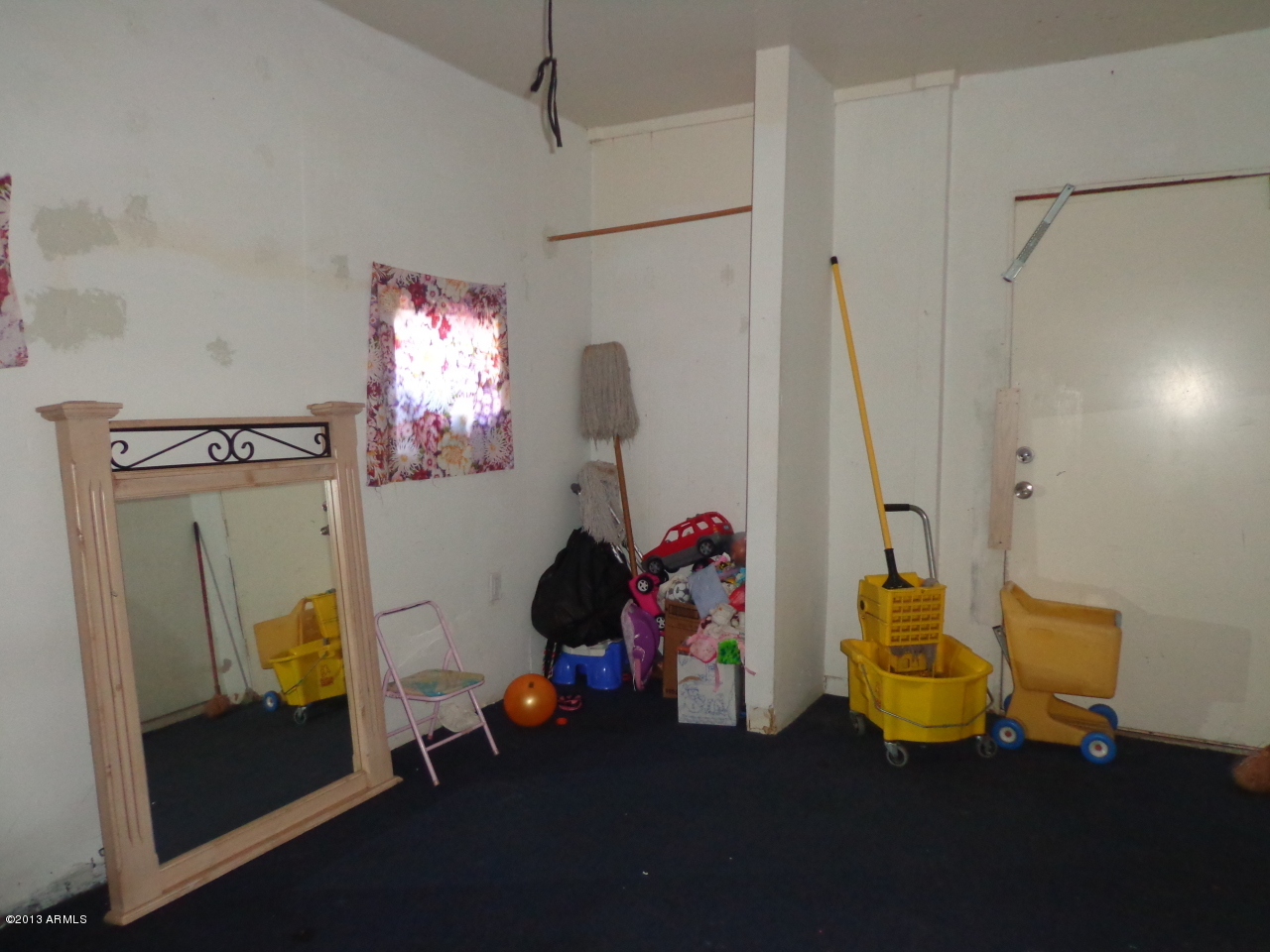 8509 West Piccadilly Road Phoenix, AZ 85037 - Photo 7 of 11 DSC00510