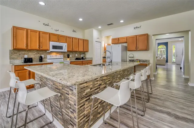 $539,900 | 221 Las Fuentes Drive, Kissimmee, FL 34746