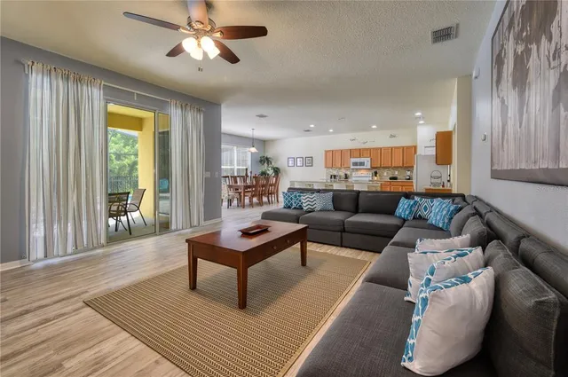 $539,900 | 221 Las Fuentes Drive, Kissimmee, FL 34746