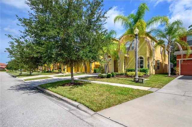 $539,900 | 221 Las Fuentes Drive, Kissimmee, FL 34746