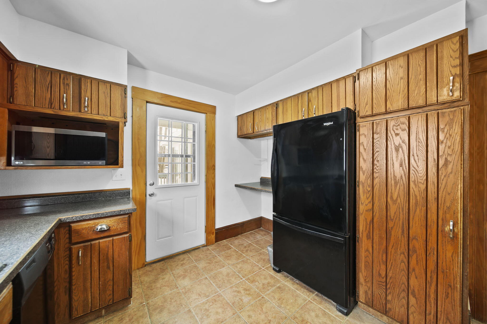 501 Cass Avenue Jackson, MI 49203 - Photo 16 of 48 16-web-or-mls-DSC03105