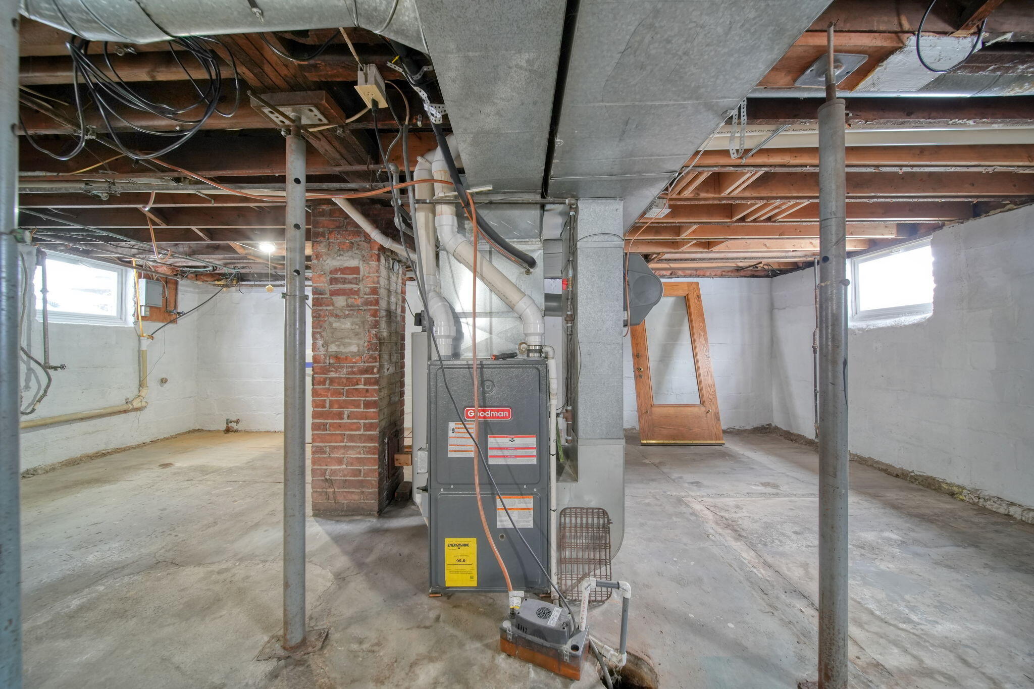 501 Cass Avenue Jackson, MI 49203 - Photo 28 of 48 28-web-or-mls-DSC03172_HDR