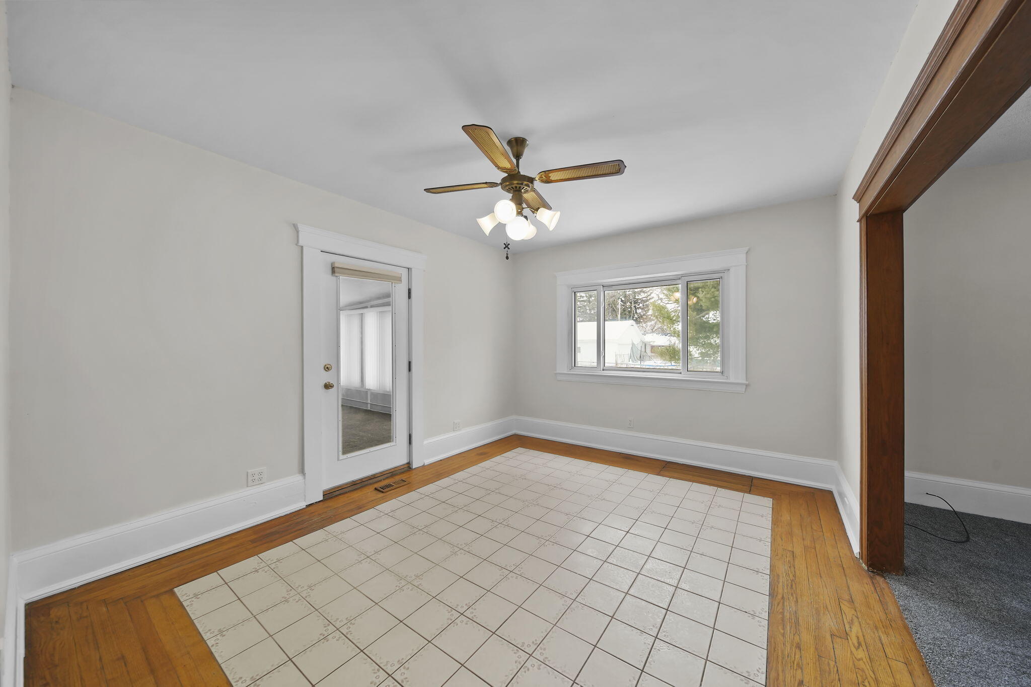 501 Cass Avenue Jackson, MI 49203 - Photo 10 of 48 10-web-or-mls-DSC03072