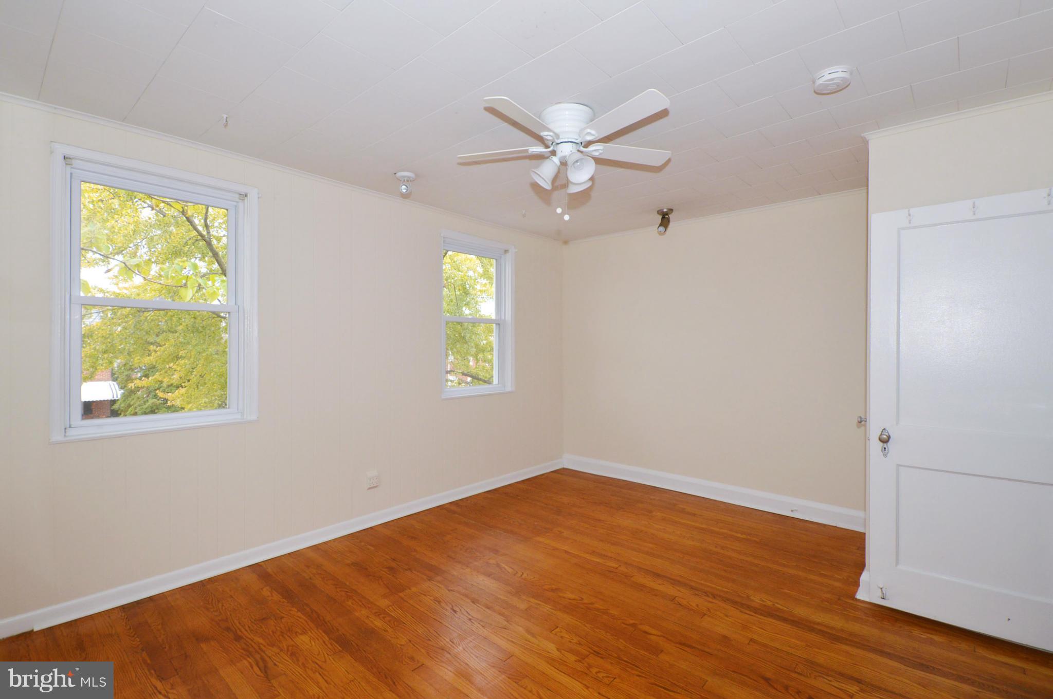 4611 Harcourt Road Baltimore, MD 21214 - Photo 16 of 30 Bedroom 1