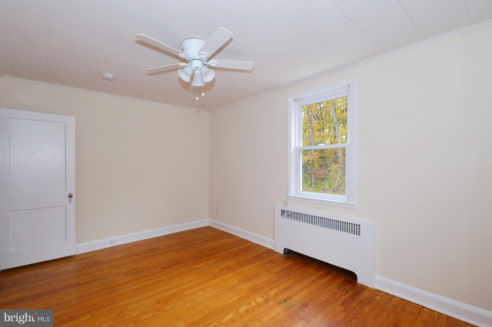 4611 Harcourt Road Baltimore, MD 21214 - Photo 21 of 30 Bedroom 3