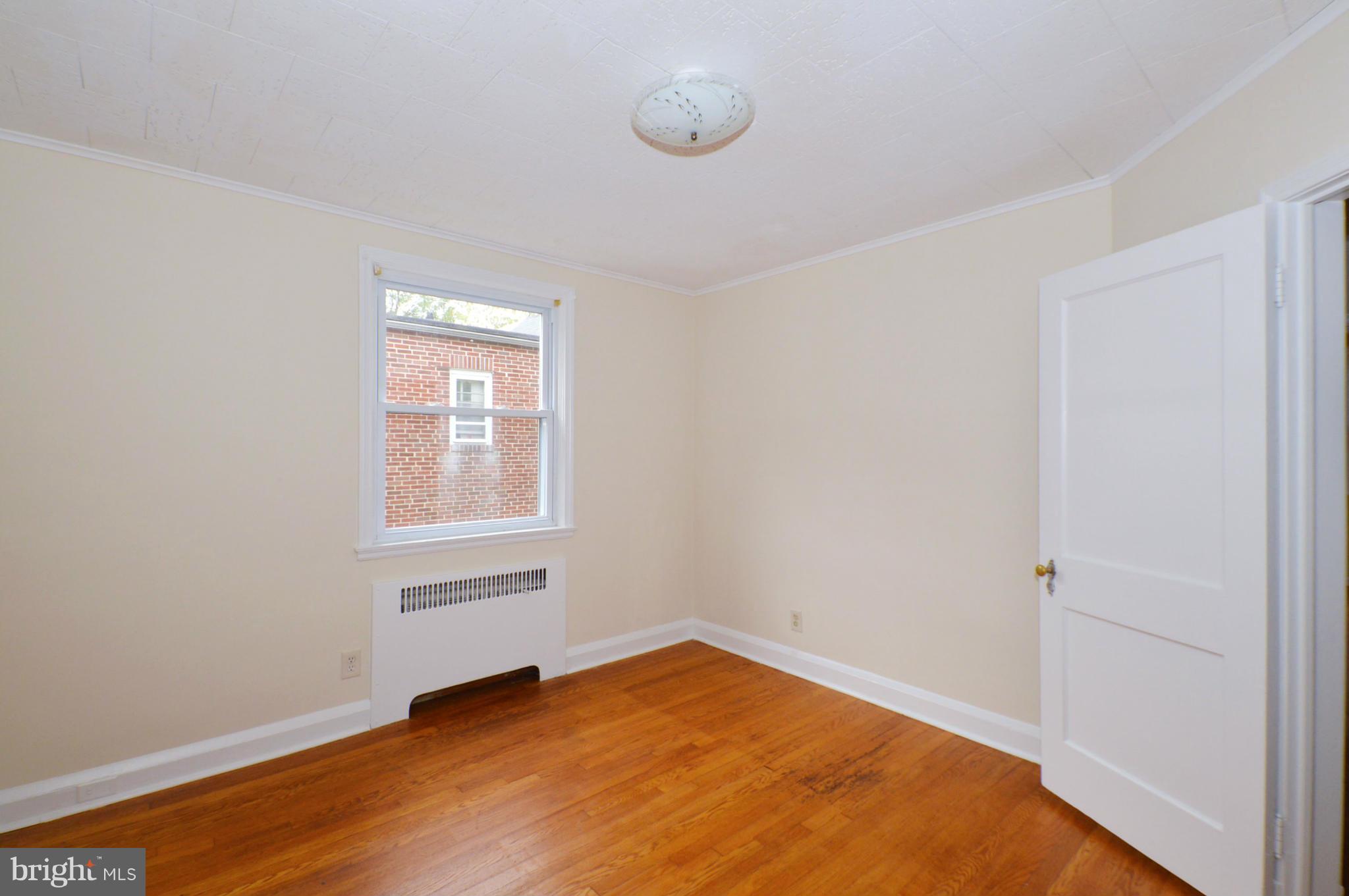 4611 Harcourt Road Baltimore, MD 21214 - Photo 22 of 30 Bedroom 2