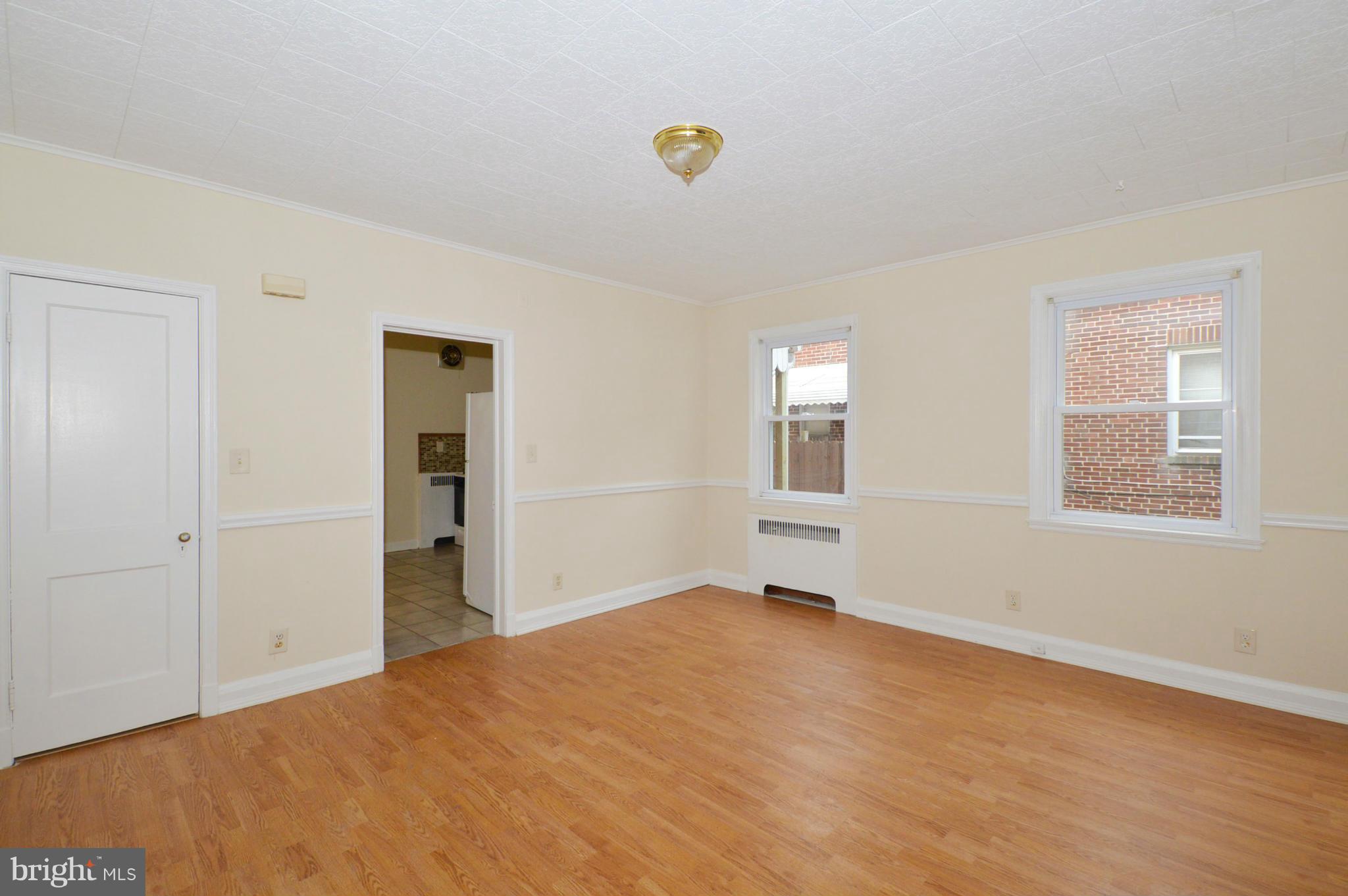 4611 Harcourt Road Baltimore, MD 21214 - Photo 6 of 30 Dining Room