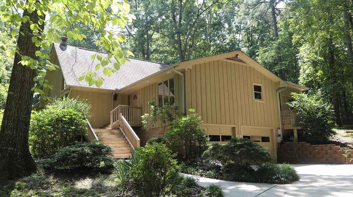 10211 East Roadstead Way Raleigh, NC 27613 - Photo 11 of 17 Exterior Front