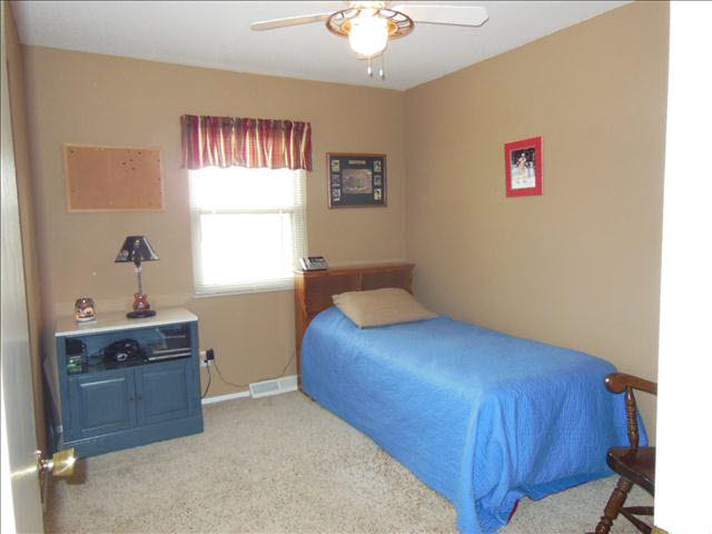 1350 Rauch Road Temperance, MI 48182 - Photo 19 of 19 20351506-18.JPG