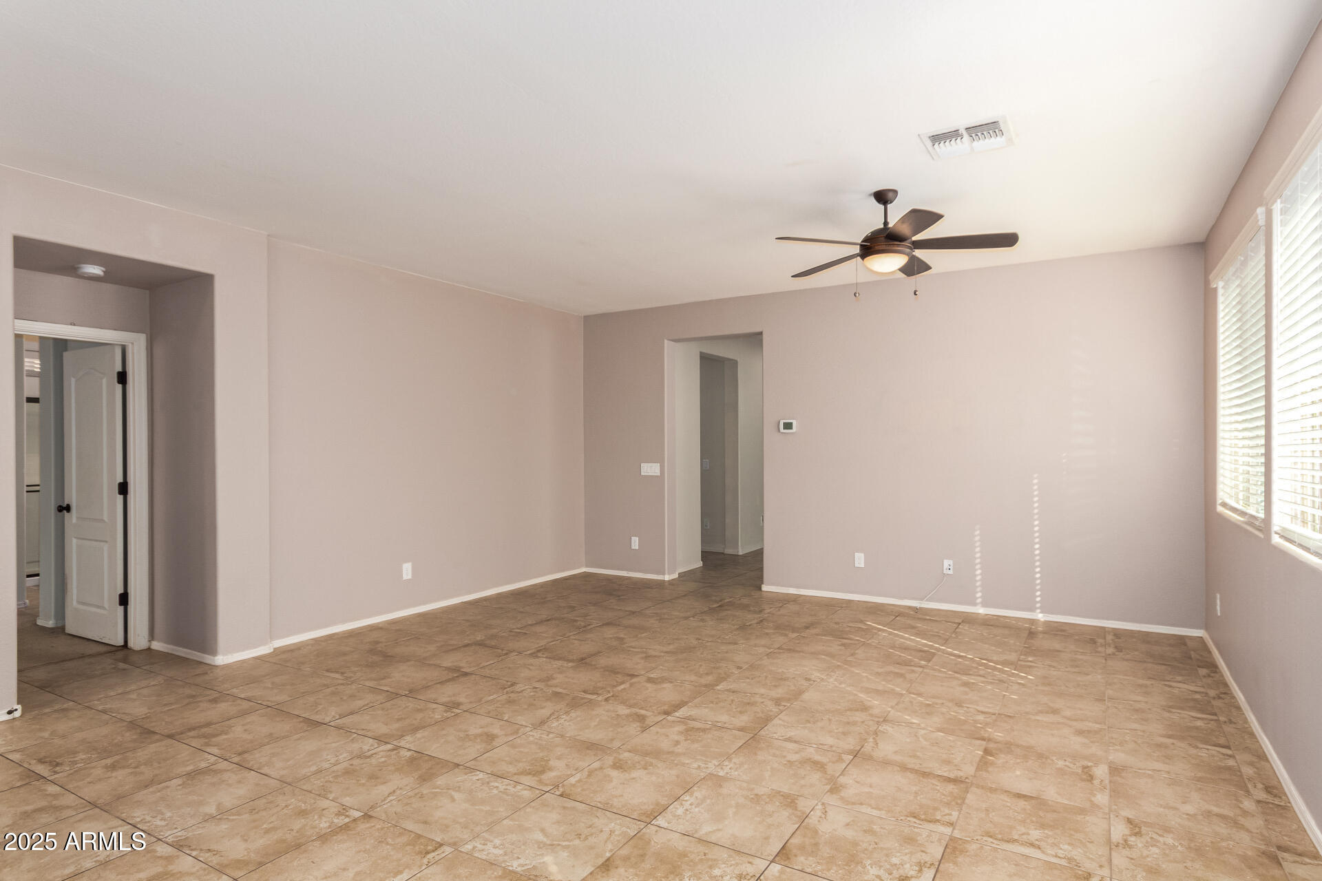 3323 East Roland Street Mesa, AZ 85213 - Photo 12 of 43 10 - Roland