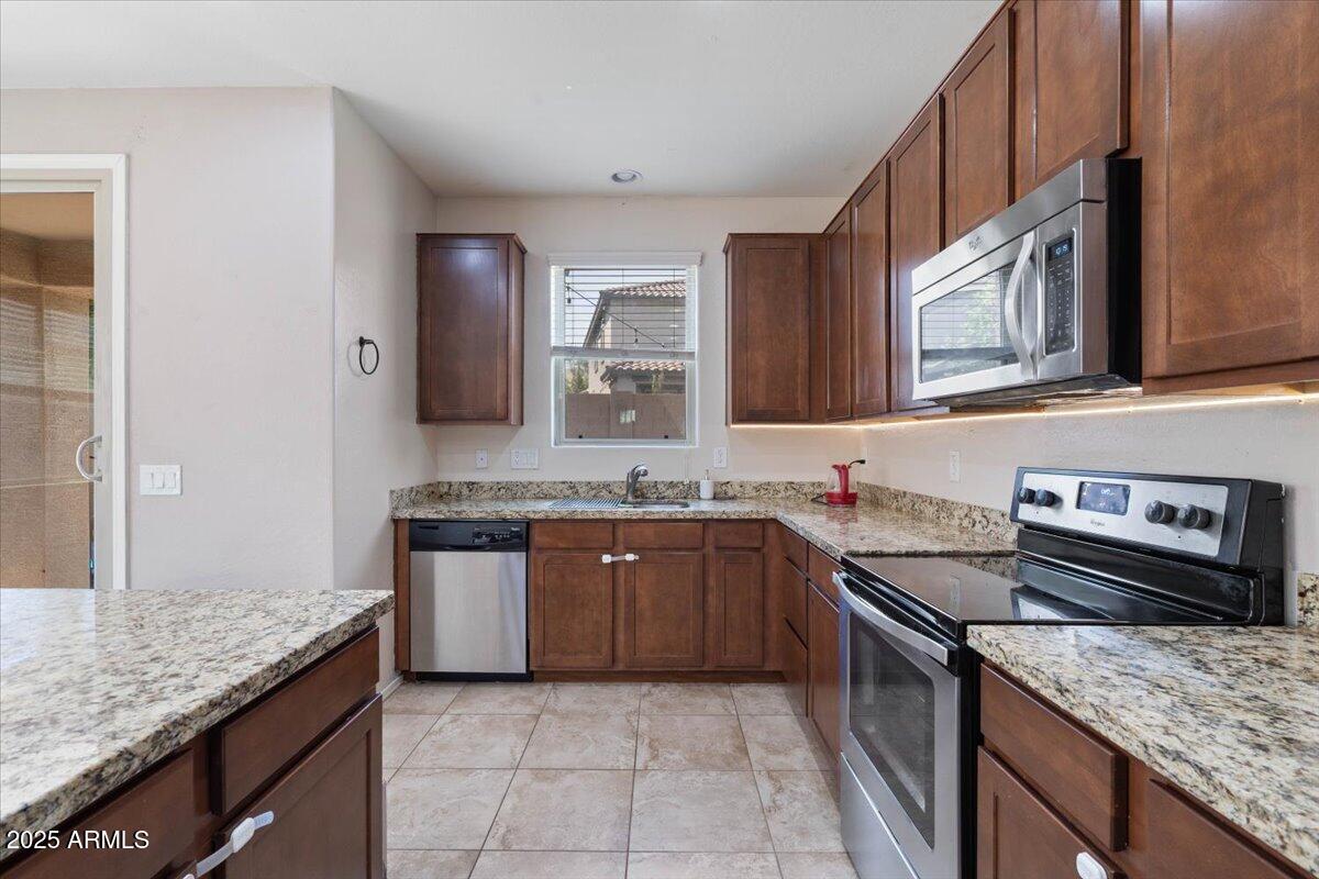 3323 East Roland Street Mesa, AZ 85213 - Photo 3 of 43 21-DSC03822