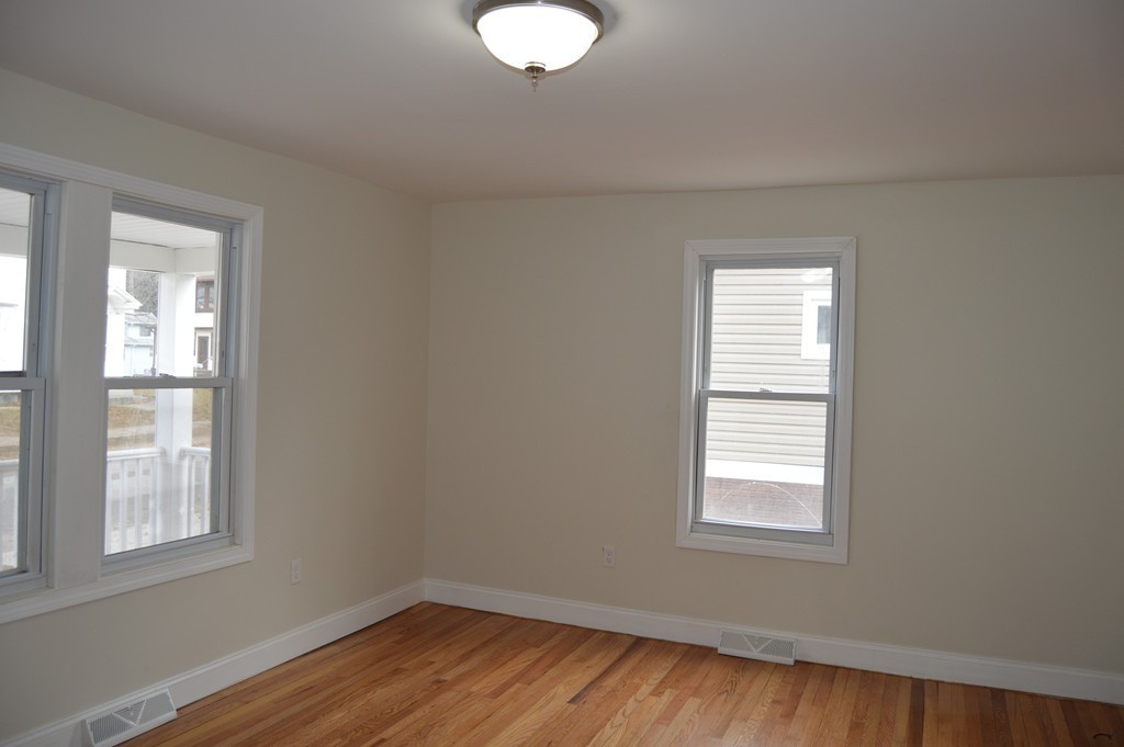 40 Fuller Street Chicopee, MA 01020 - Photo 16 of 26